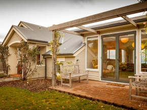 Queenstown Peaks - Queenstown Holiday Home